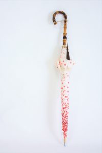 きもの日傘　白地に赤色お花