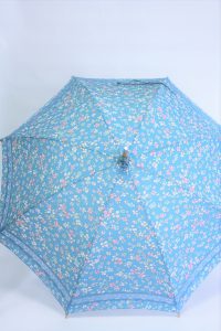 きもの日傘　水色小紋きもの　正面から見た